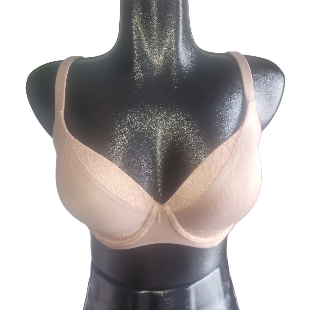 Victoria Secret Beige Underwire Pushup Bra Size 34DDD